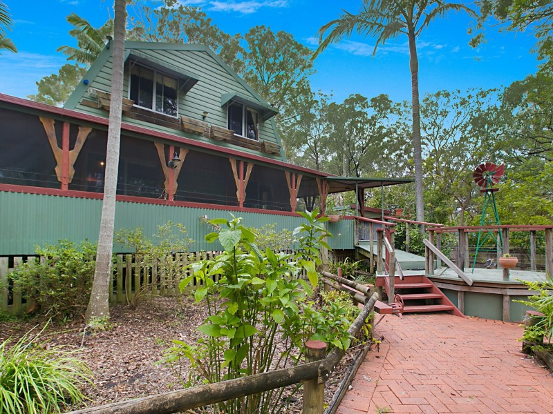 6 Pleasant View Parade, Bundabah NSW 2324