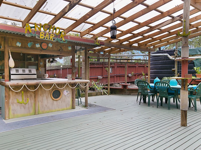 6 Pleasant View Parade, Bundabah NSW 2324