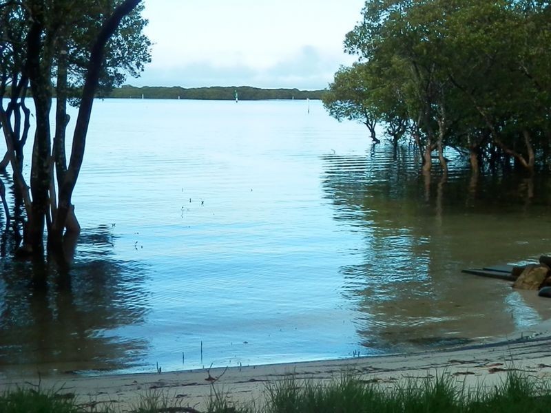 84 Bayview Road, Tea Gardens NSW 2324