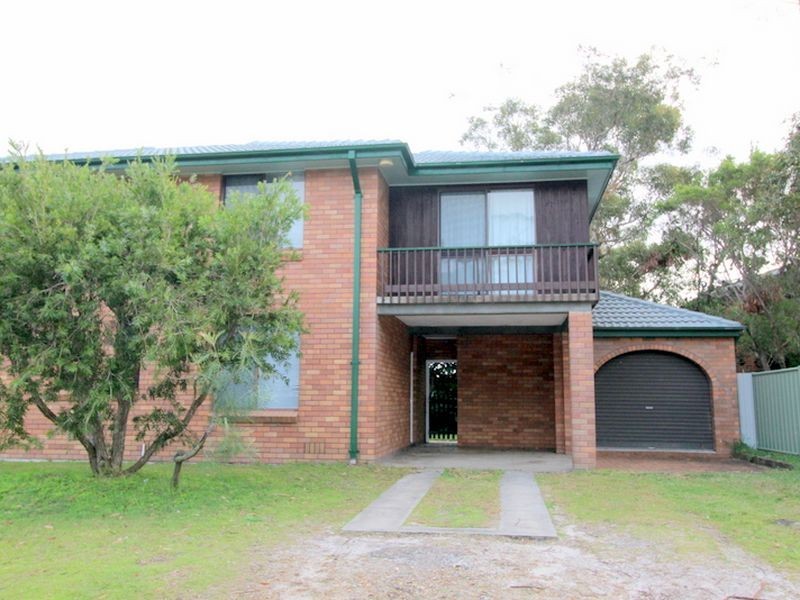1/51 Mirreen St, Hawks Nest NSW 2324