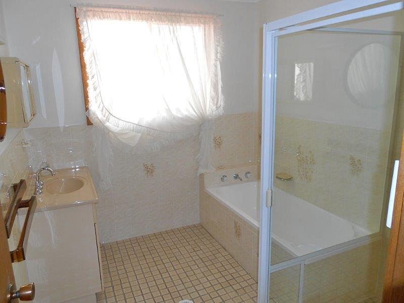 7 Motum Ave, Tea Gardens NSW 2324