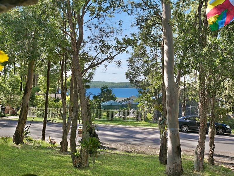 81 Cove Boulevard, North Arm Cove NSW 2324