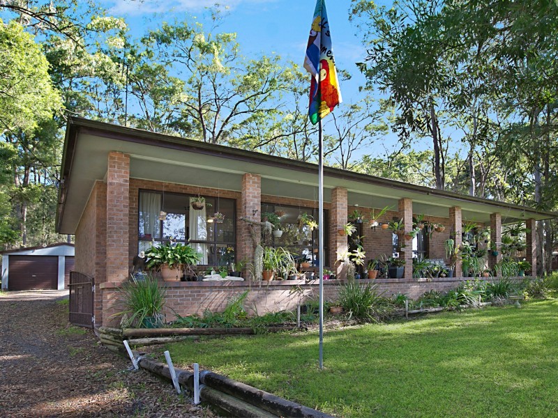 81 Cove Boulevard, North Arm Cove NSW 2324