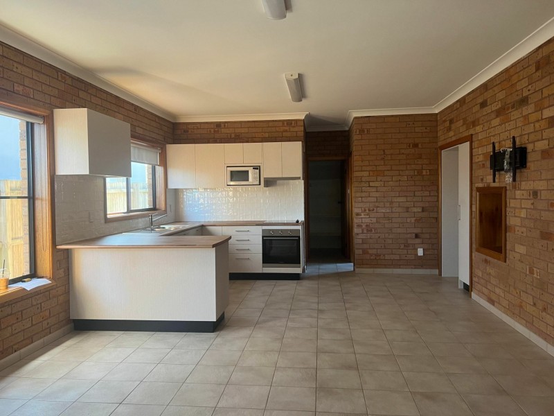 22 Moira Pde, Hawks Nest NSW 2324