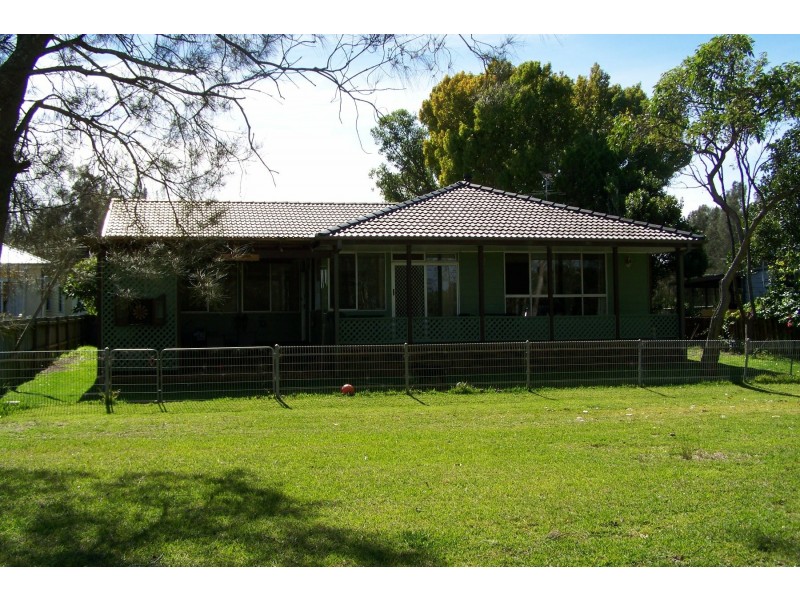 84 Bayview Road, Tea Gardens NSW 2324