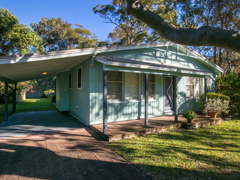 48 Mirreen Street, Hawks Nest NSW 2324