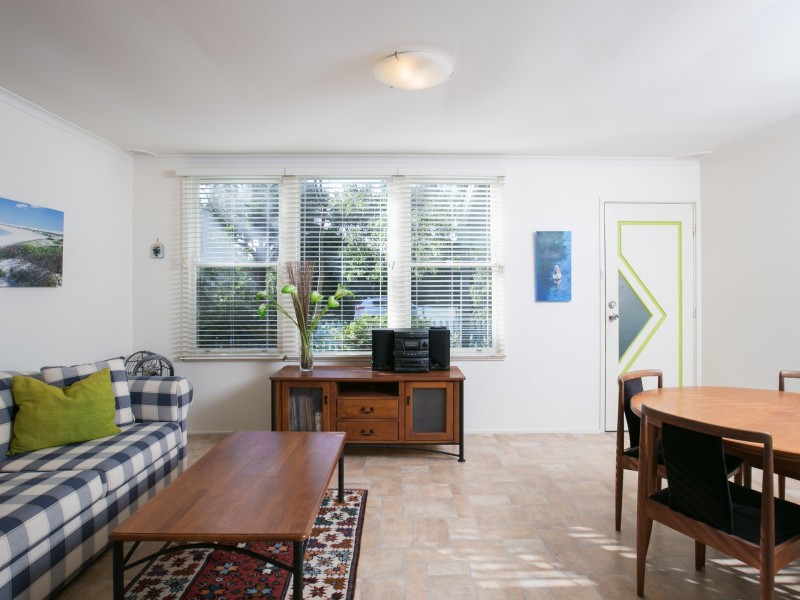 48 Mirreen Street, Hawks Nest NSW 2324