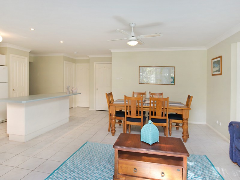 1/1 East Close, Hawks Nest NSW 2324