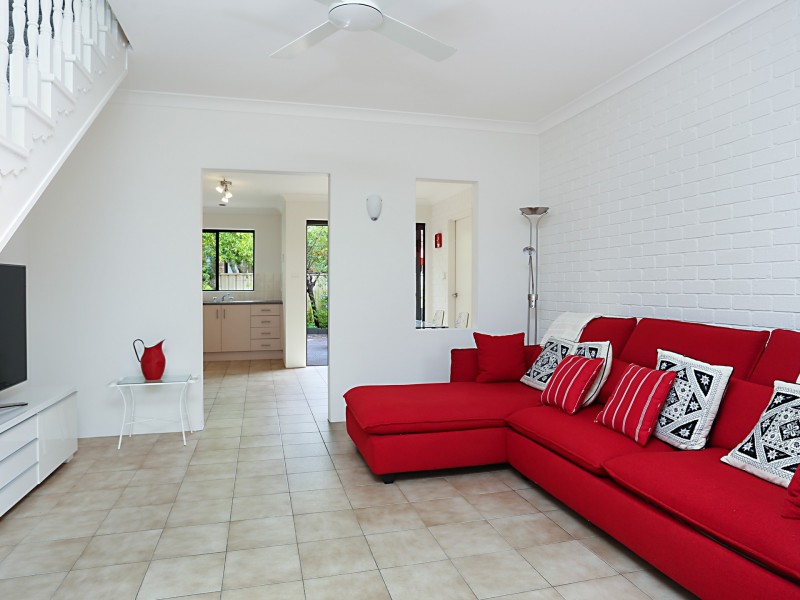 3/8 Bowral Street, Hawks Nest NSW 2324