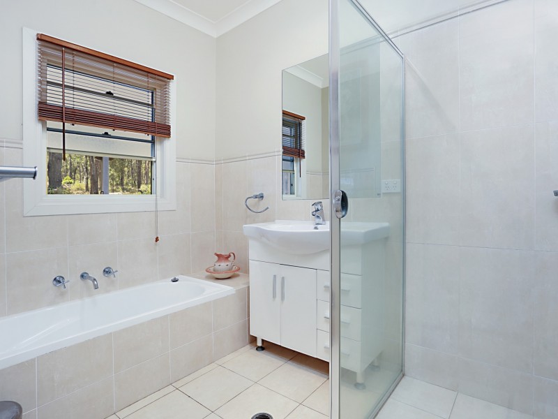 1 The Esplanade, North Arm Cove NSW 2324