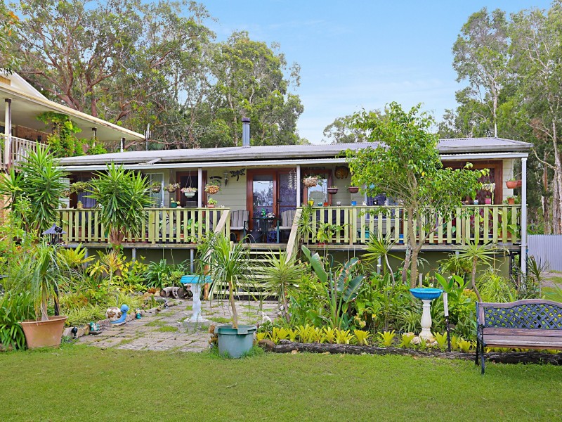 37 Cambage Street, Pindimar NSW 2324