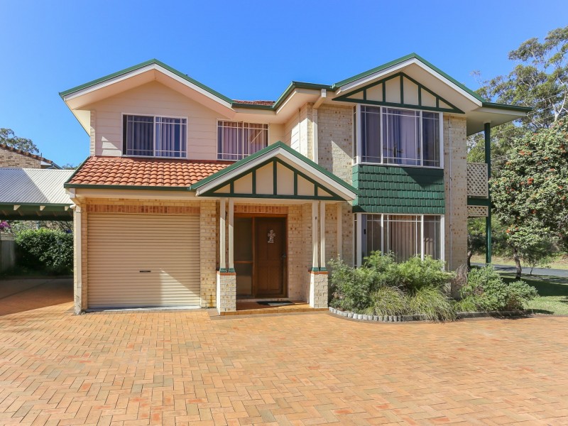 Unit 2/9 Coorilla Street, Hawks Nest NSW 2324