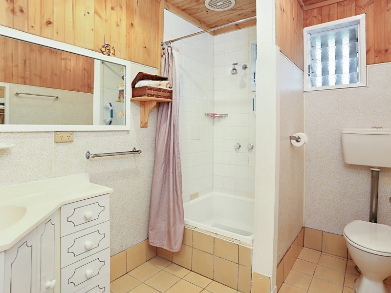 12 Motum Avenue, Tea Gardens NSW 2324