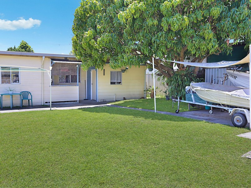 12 Motum Avenue, Tea Gardens NSW 2324