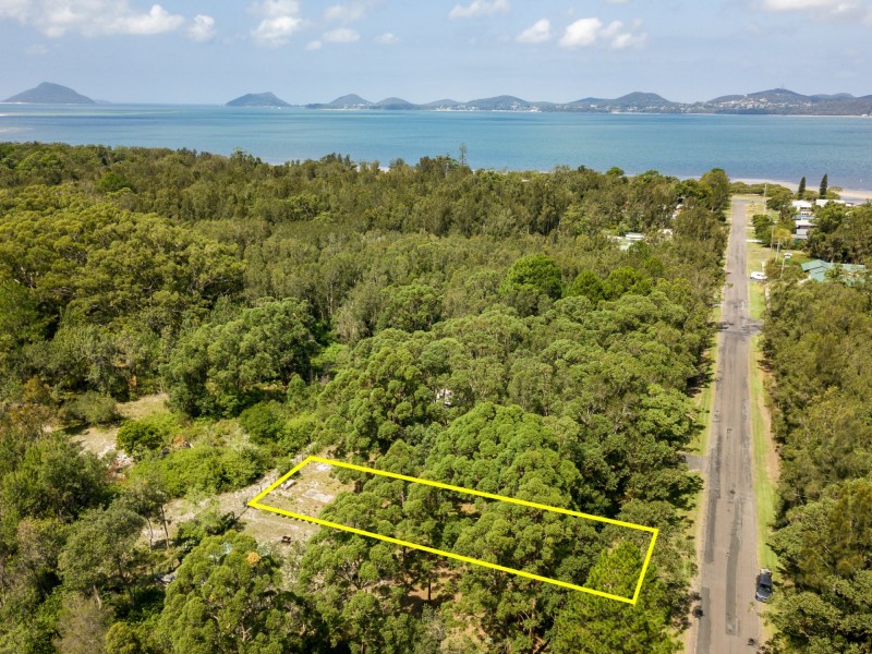 263 Clarke Street, Pindimar NSW 2324