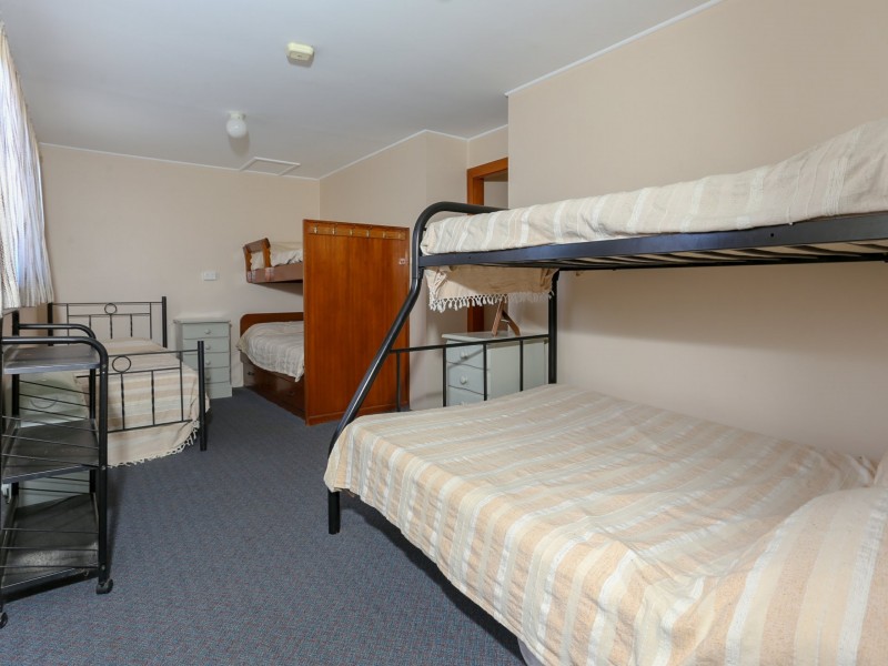 27 Mermaid Avenue, Hawks Nest NSW 2324