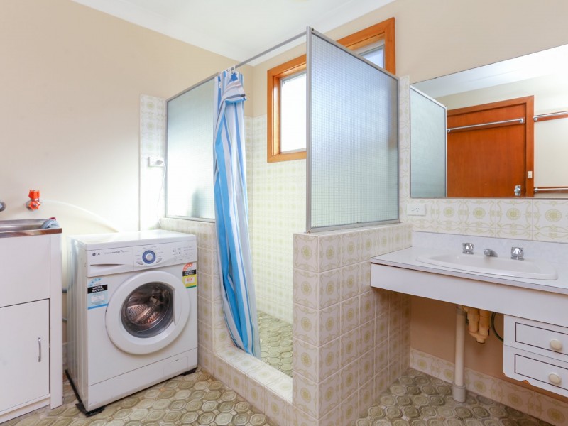 27 Mermaid Avenue, Hawks Nest NSW 2324