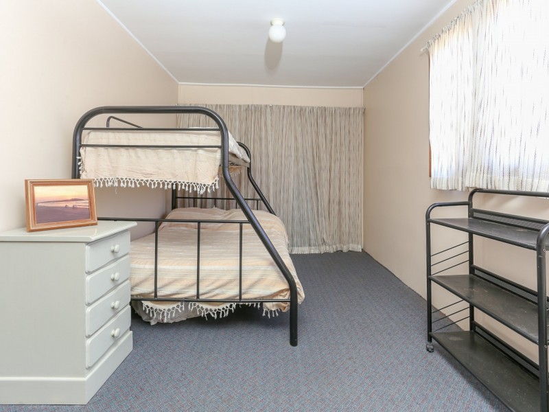 27 Mermaid Avenue, Hawks Nest NSW 2324