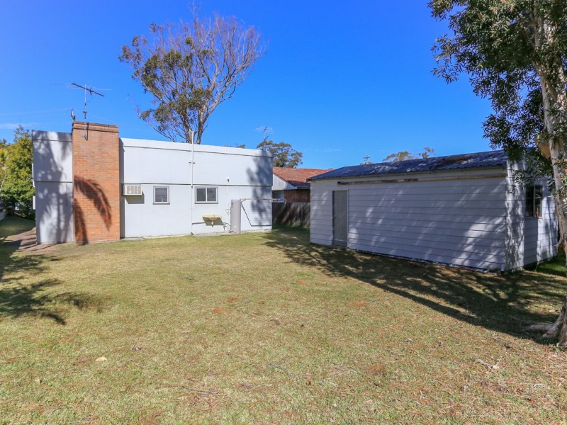 27 Mermaid Avenue, Hawks Nest NSW 2324