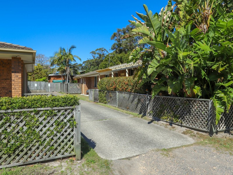 Villa 8/12-18 Patanga Street, Hawks Nest NSW 2324