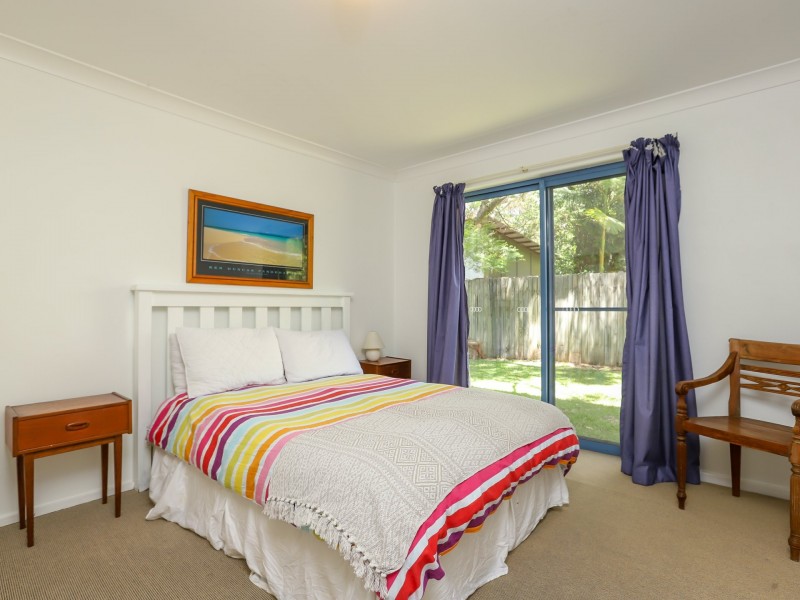 Villa 1/4 Kikarra Crescent, Hawks Nest NSW 2324