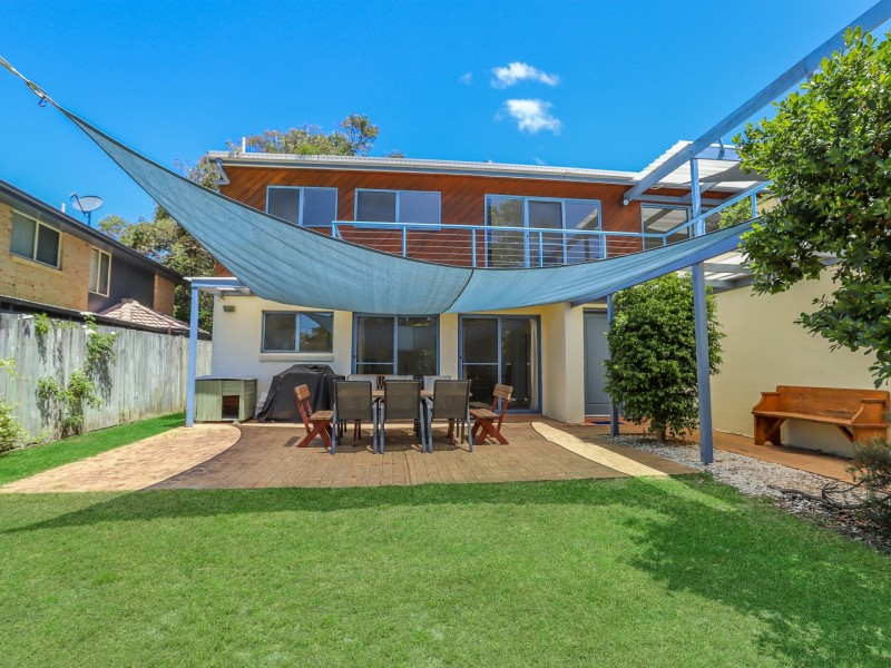 Villa 1/4 Kikarra Crescent, Hawks Nest NSW 2324