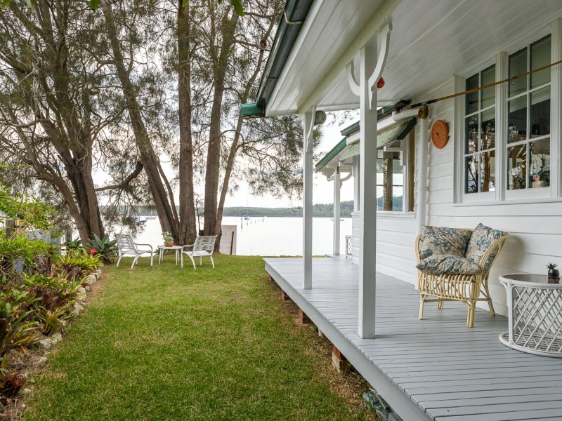 30 Cove Boulevard, North Arm Cove NSW 2324
