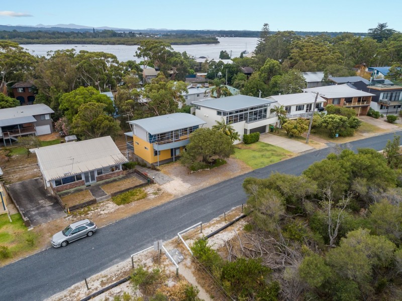 21 The Boulevarde, Hawks Nest NSW 2324