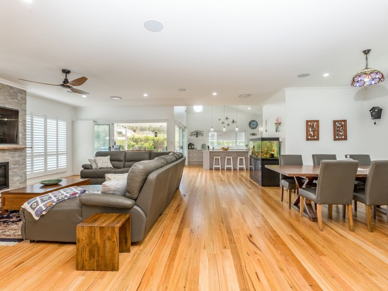 30 Muneela Avenue, Hawks Nest NSW 2324