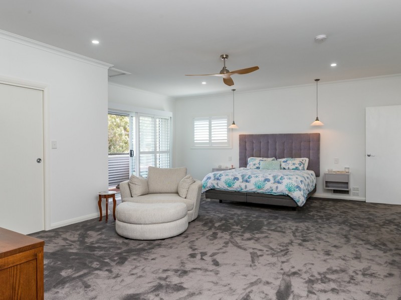 30 Muneela Avenue, Hawks Nest NSW 2324