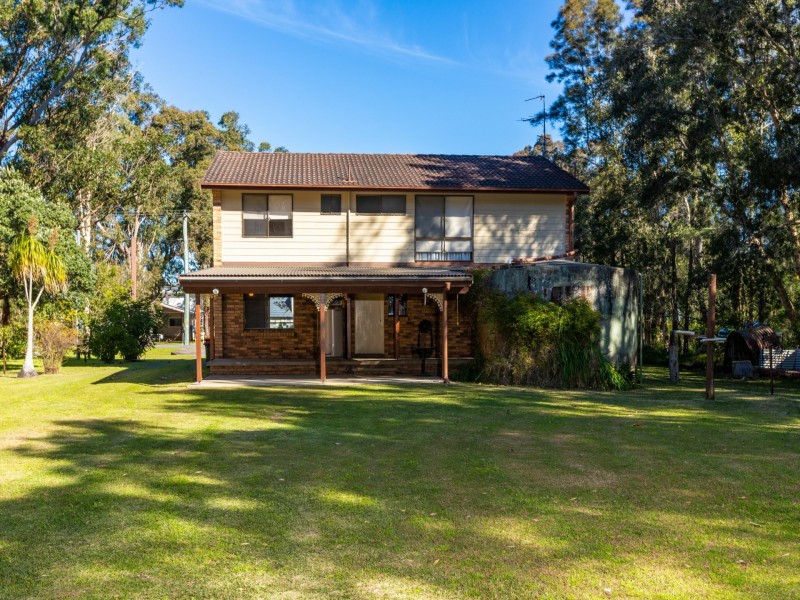 13 Cambage Street, Pindimar NSW 2324