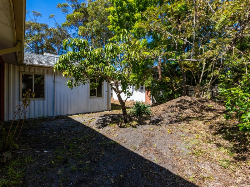 58 Mirreen Street, Hawks Nest NSW 2324