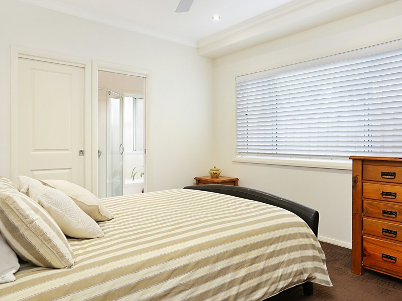 2/17 Bennett Street, Hawks Nest NSW 2324