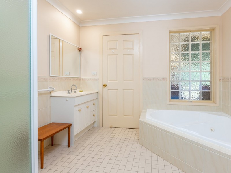 9 Wombourne Road, Tea Gardens NSW 2324