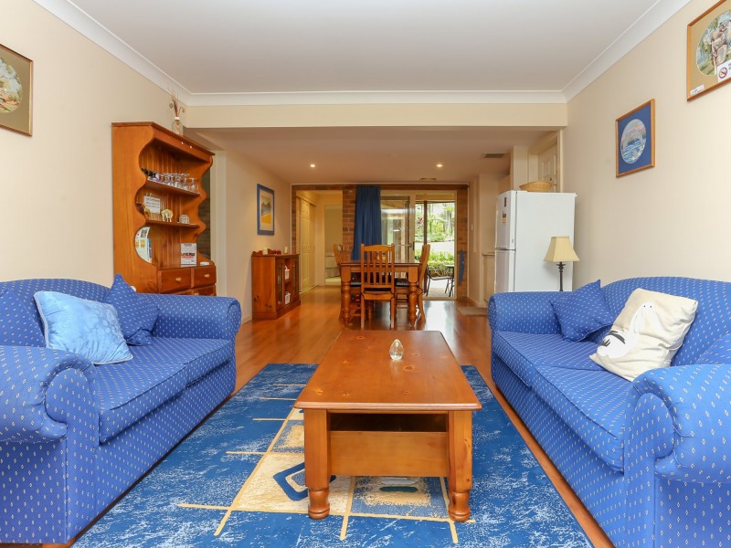 9 Wombourne Road, Tea Gardens NSW 2324