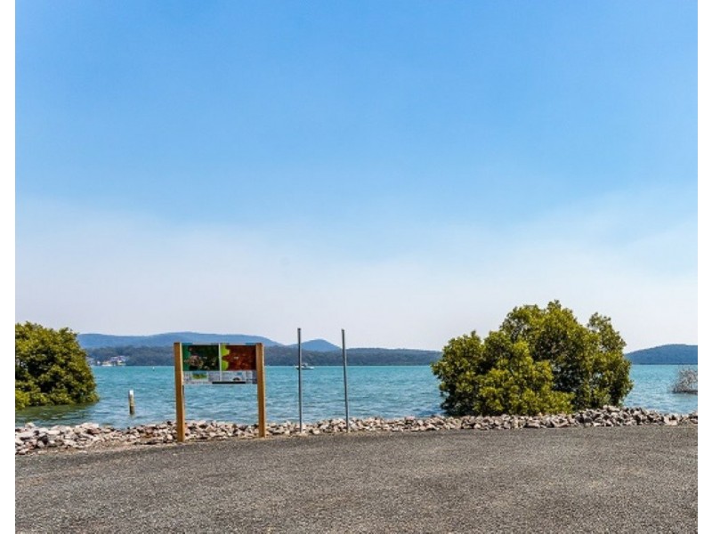 11 Cove Avenue, Bundabah NSW 2324