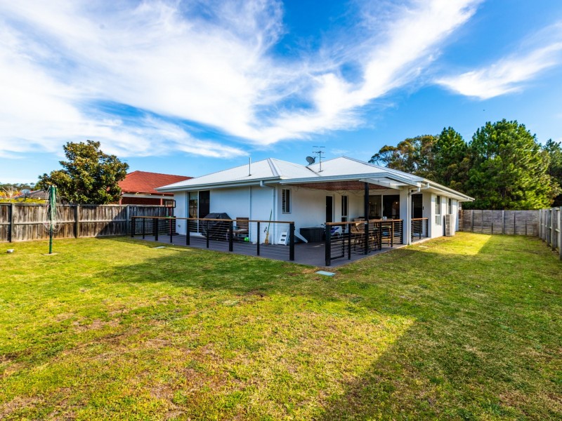 5 Spinifex Avenue, Tea Gardens NSW 2324