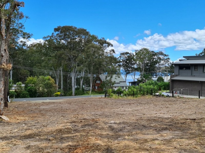 13 Cove Avenue, Bundabah NSW 2324