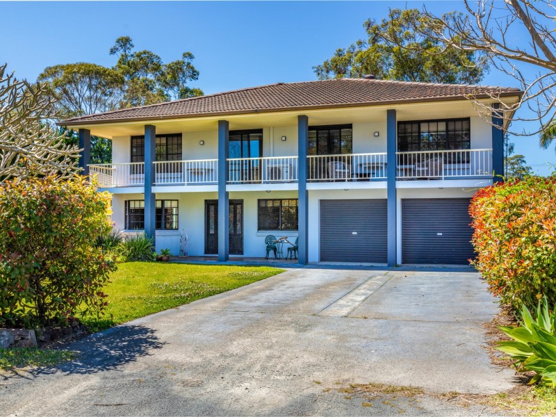 18 Karthena Crescent, Hawks Nest NSW 2324