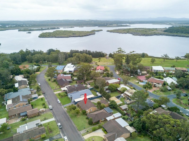 12 Albatross Avenue, Hawks Nest NSW 2324