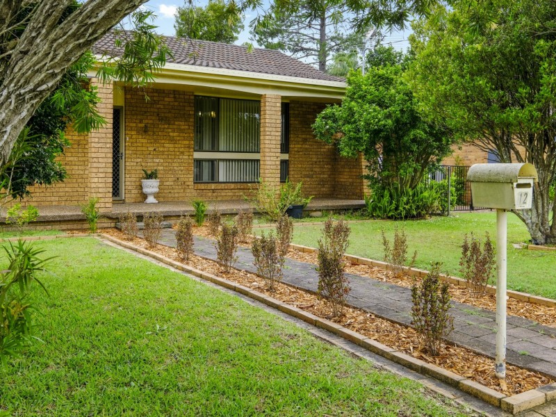 12 Albatross Avenue, Hawks Nest NSW 2324