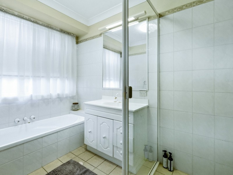 14 Billabong Avenue, Tea Gardens NSW 2324