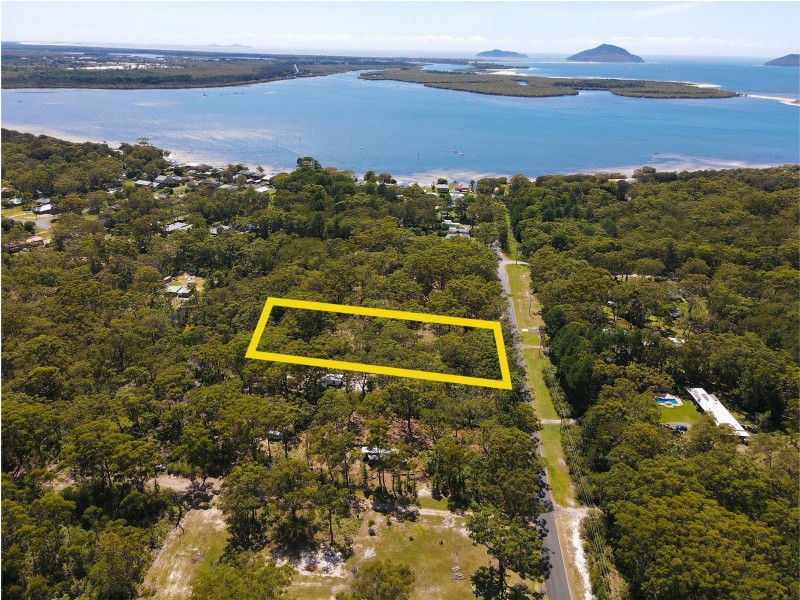 263 Warri Street, Pindimar NSW 2324