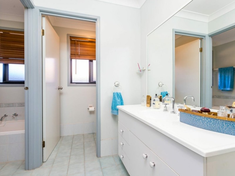4 Budgeree Street, Tea Gardens NSW 2324