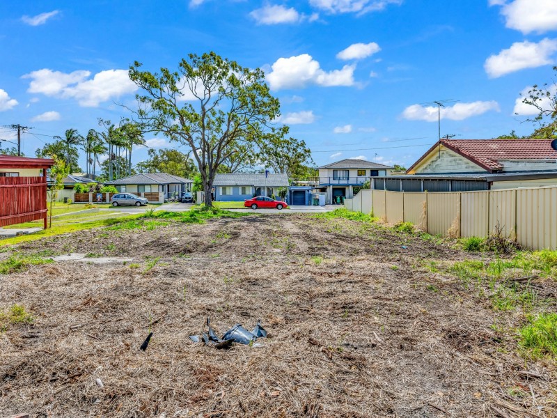 11 Naroo Avenue, Summerland Point NSW 2259