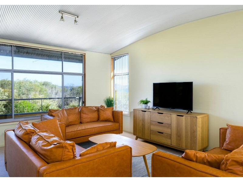 21 The Boulevarde, Hawks Nest NSW 2324