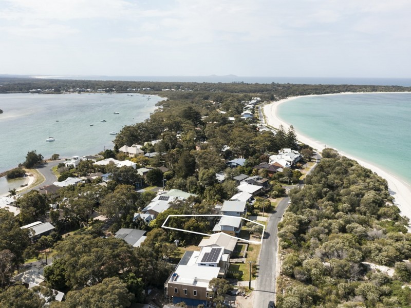 21 The Boulevarde, Hawks Nest NSW 2324