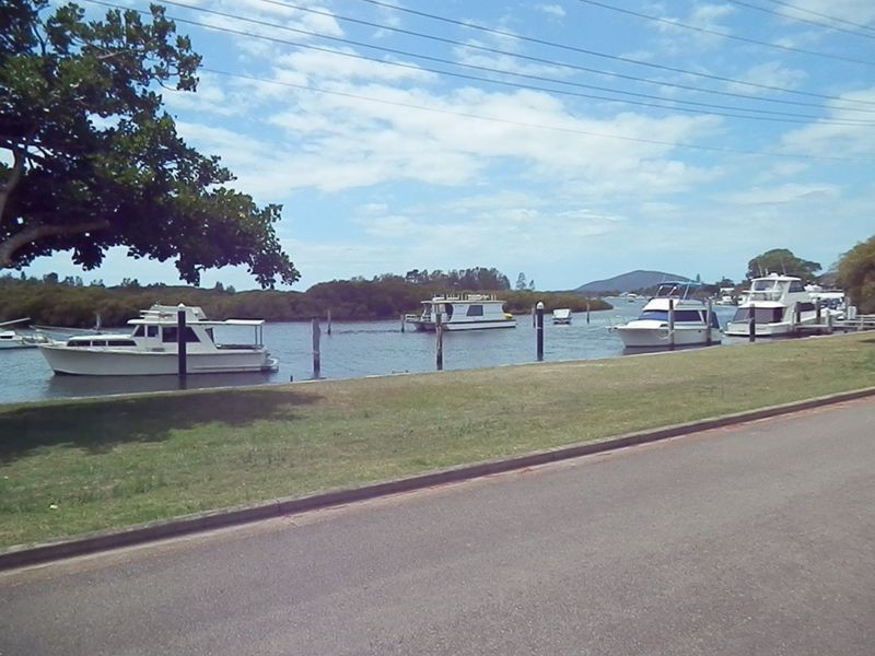 25 Marine Drive, Tea Gardens NSW 2324