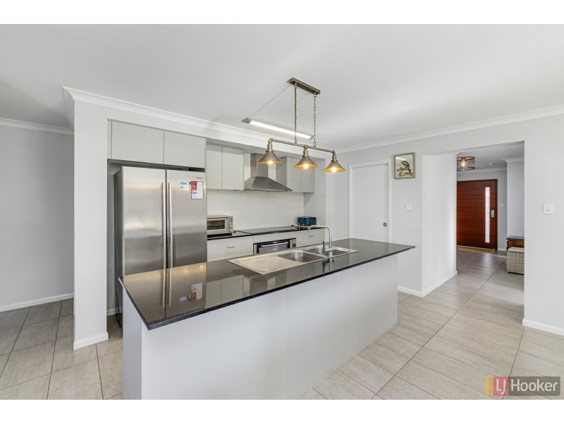 11 James Ramsay Place, West Kempsey NSW 2440