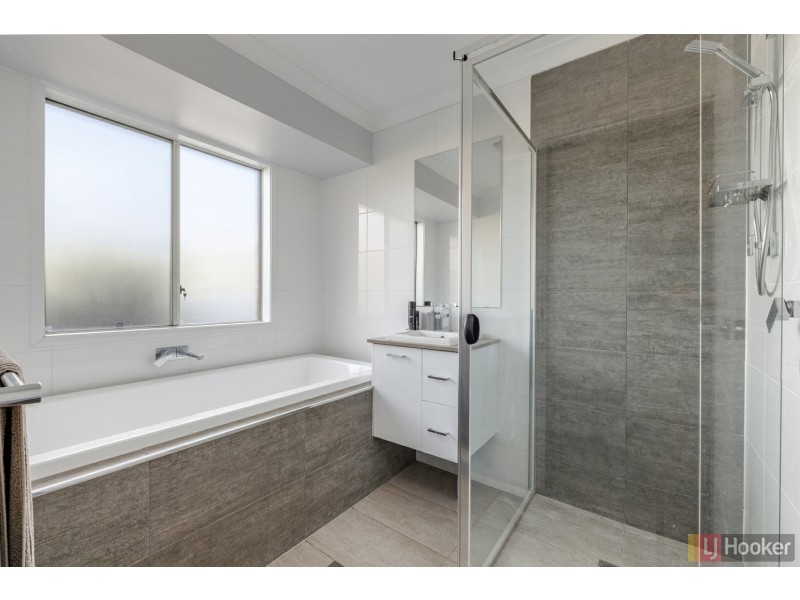 11 James Ramsay Place, West Kempsey NSW 2440